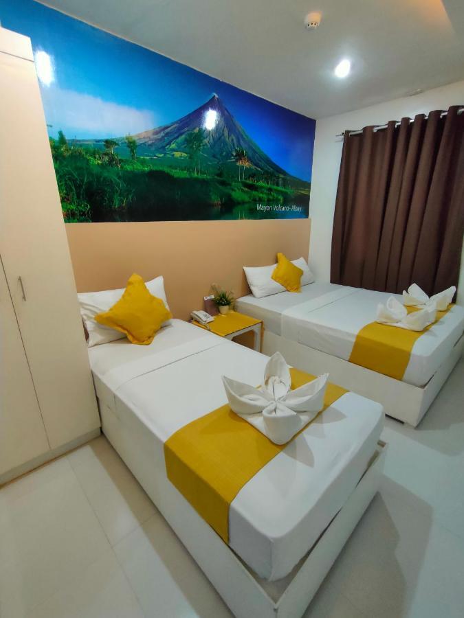 Villa Rosita Hotel Naga City By Reddoorz Zewnętrze zdjęcie